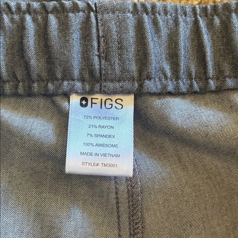 Men's FIGS Cairo Cargo Straight Leg Scrub Pants - Graphite Gray - Size S